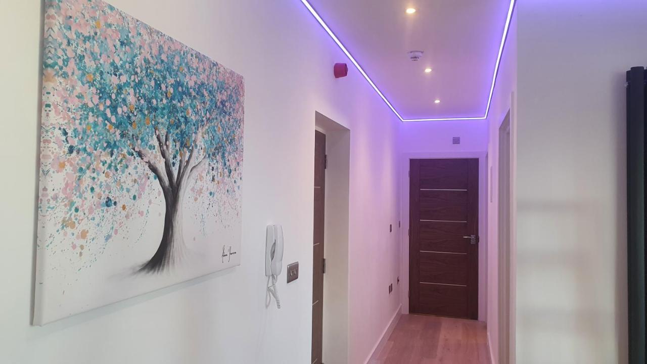 Central Penthouse With Hot Tub & Views 24 Cheltenham Exterior foto