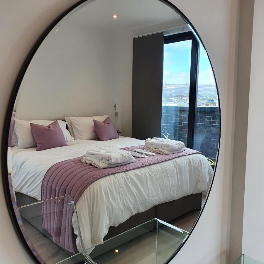 Central Penthouse With Hot Tub & Views 24 Cheltenham Exterior foto